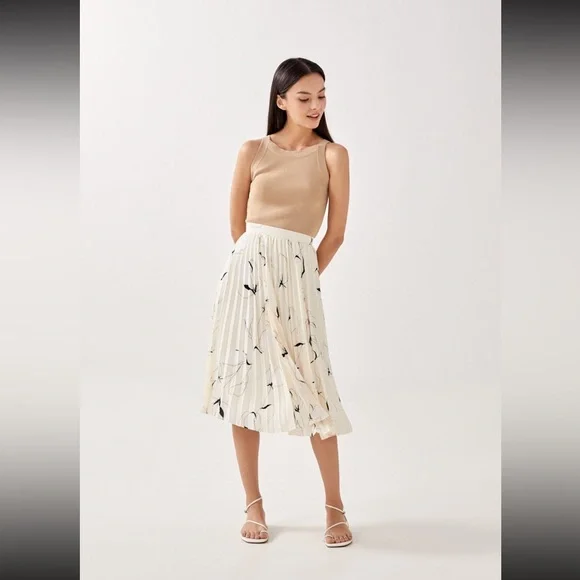 Love Bonito Emery Pleated Midi Skirt - NWT - Picture 3 of 7